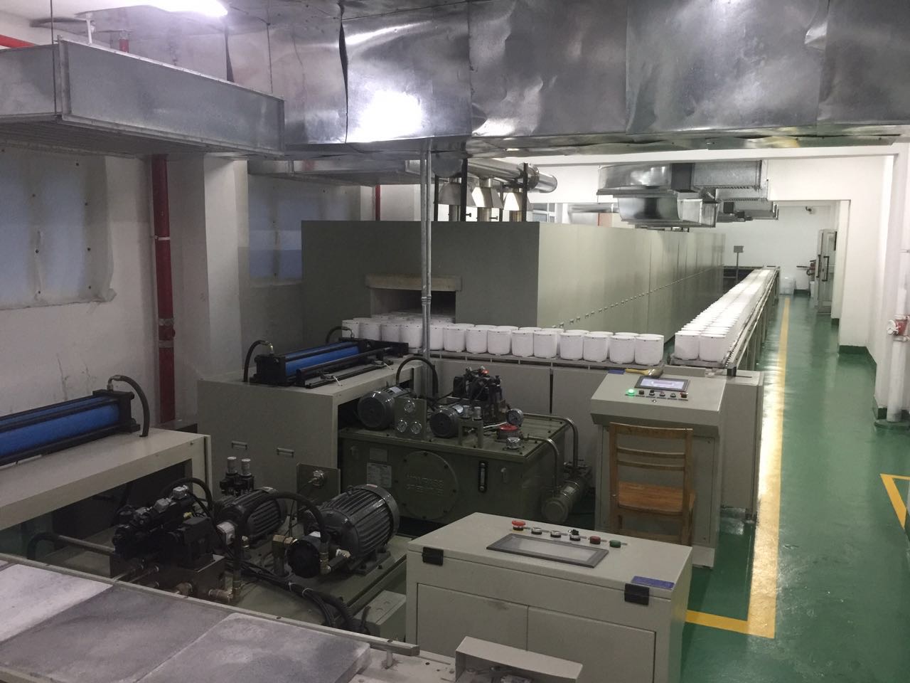 RTBS-1200℃系列(lie)高純氧化鋁粉體煅(duan)燒(shao)窯(yao)4